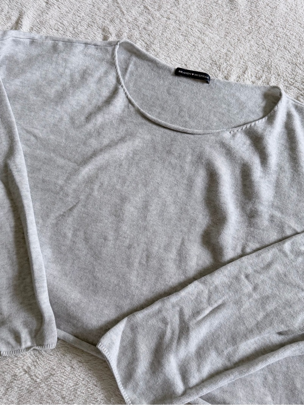 Brandy Melville Brianna Light Grey Cropped Knit Sweater MDA175L One Size